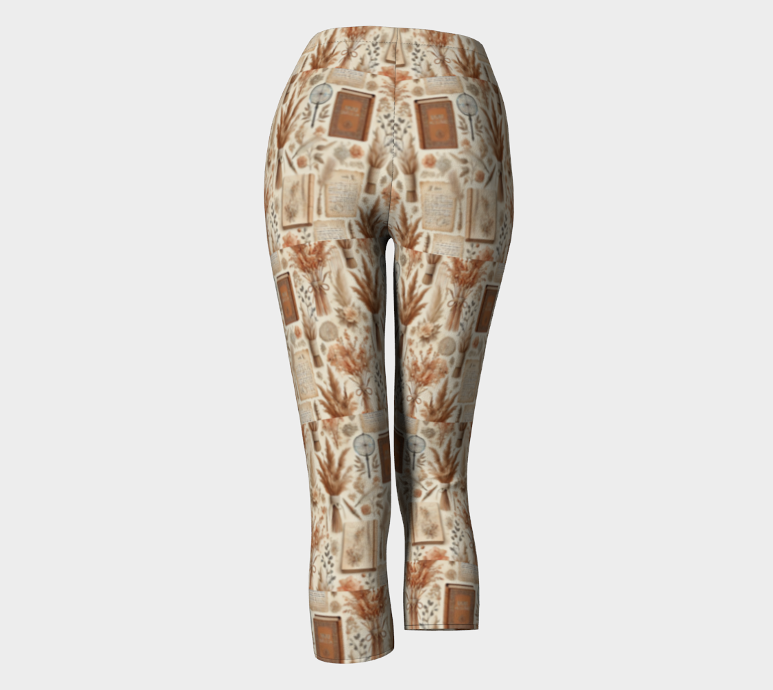 Light Academia Printed Capri Leggings